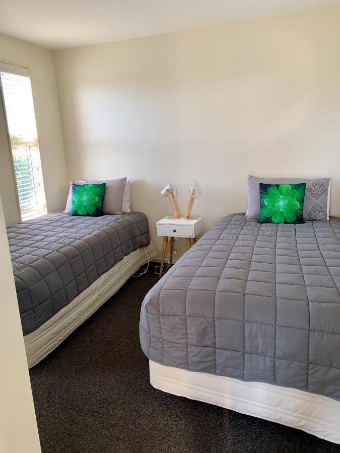 Amberley Serviced Apartments Bagian luar foto